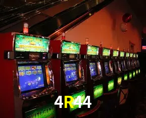 4R44 PIX Instantâneo - Saques em 8 Minutos